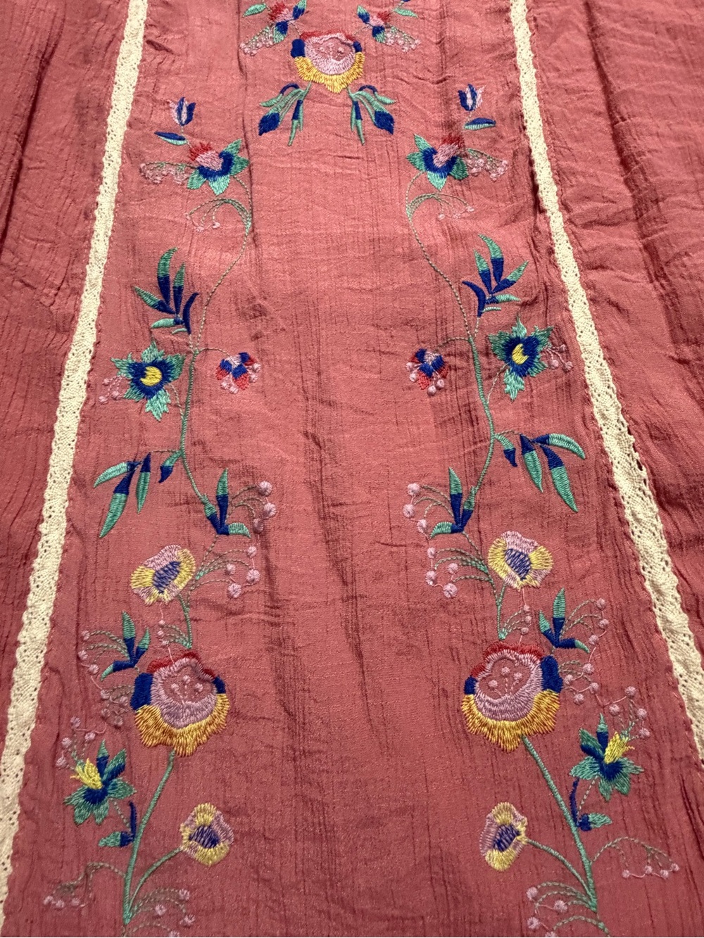 Umgee Shift Dress with Embroidered Floral Detail - Picture 5 of 10
